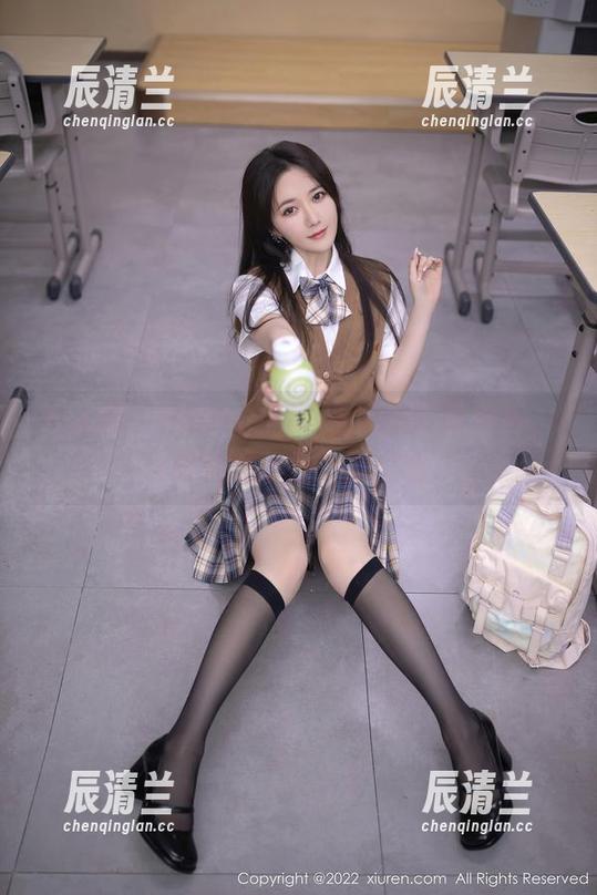 秀人网-Manuela玛鲁娜 秀人网 - Manuela玛鲁娜的写真合集,谁说可爱不是个罩门呢?