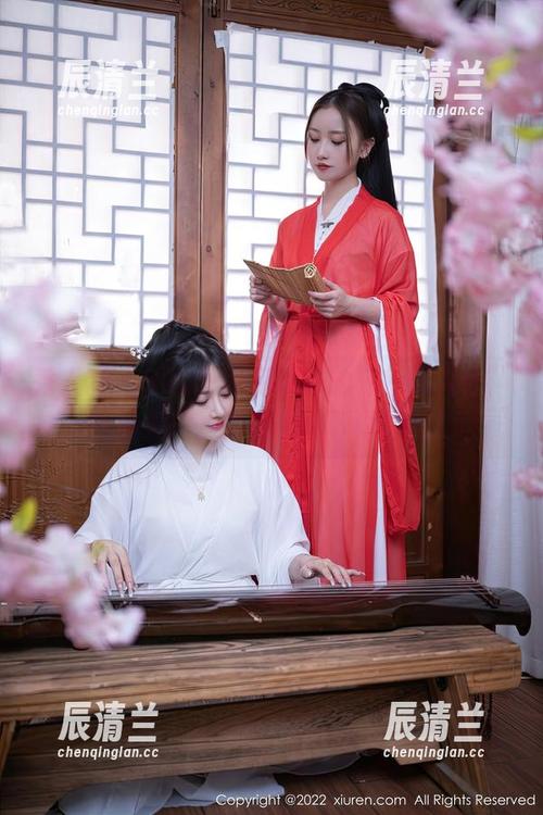 秀人网-SOLO-尹菲 秀人网 - SOLO-尹菲带来的“魅惑入骨”作品集——你准备好下载了吗?