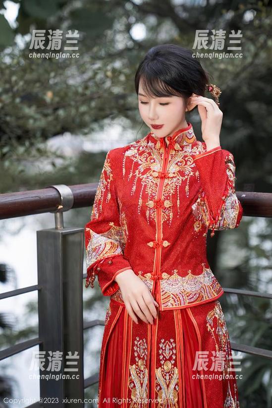 秀人网 - 私房里的唐翩翩，天使风格？图片都要发光了！