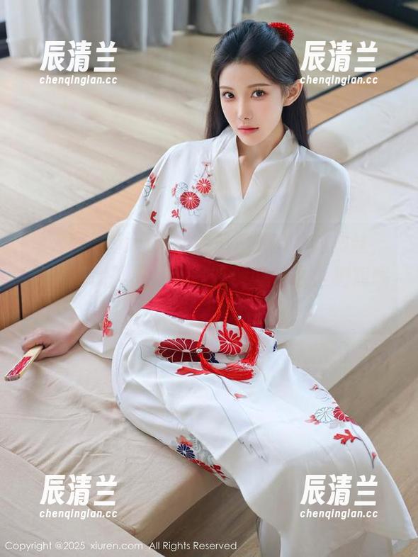 秀人网-悠悠YOYO 秀人网 - 精选作品,悠悠YOYO的黑丝,是在展现风格,还是在玩些什么小把戏呢?