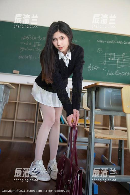 秀人网-杨晨晨Yome 秀人网 - 杨晨晨Yome牛仔裤写真:无圣光,在线挑战“完美”