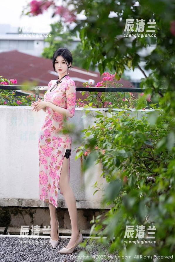 秀人网 - 分享王婉悠Queen的瑜伽写真：试试看，做个‘折纸’，爽到飞起！