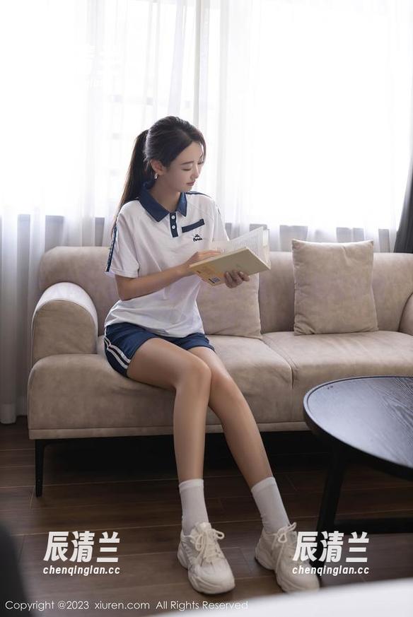 秀人网-白小喵 秀人网 - 白小喵职业装之旅,作品图集惊艳了我的双眼!
