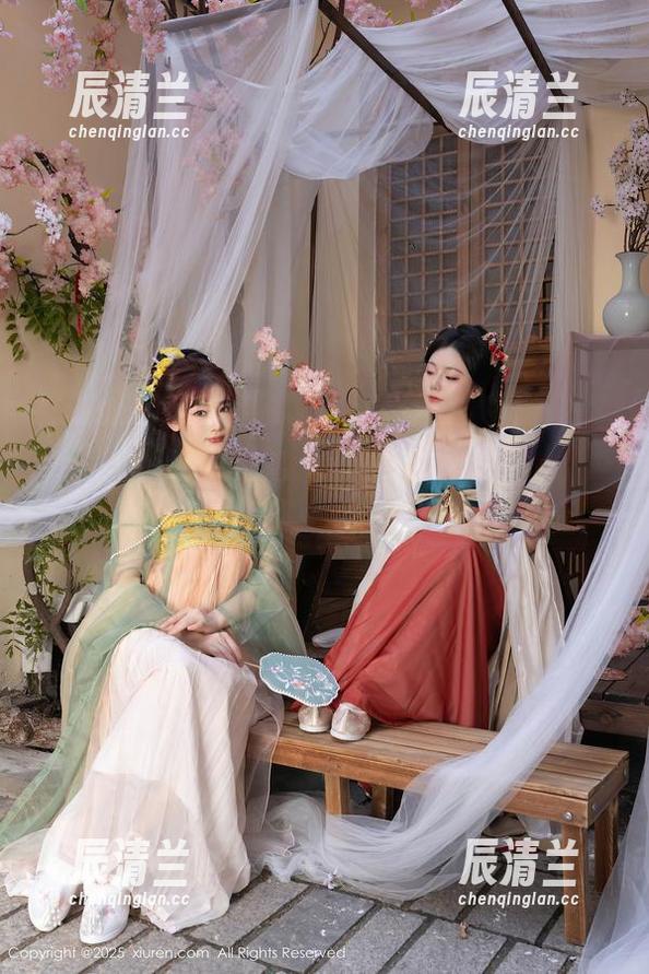 秀人网-筱慧 秀人网 - 筱慧的背影终极大展——这图库里的美臀难以抗拒,分享怎么能少呢?