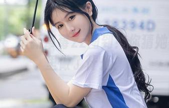 秀人网 – 最新草莓zz图到！你猜她在浴缸里做了什么？