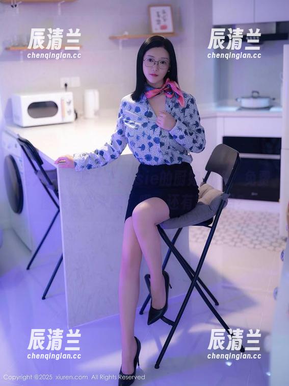 秀人网-雯大王susie 秀人网 - 雯大王susie的厨娘风格,免费图集等你来翻!哦,还有菜谱吗?