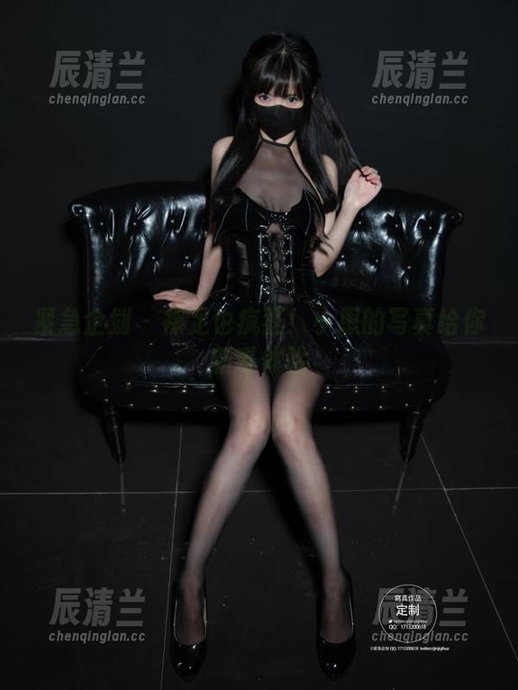 紧急企划-小恩 紧急企划 - 裸足也疯狂!小恩的写真给你新奇体验