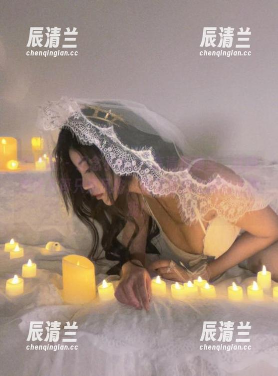 微密圈 - 纪念小小v：高清视频里，红内黑丝不再只是风格，更是你我之间的小把戏！