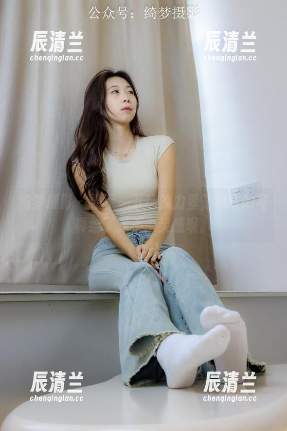 绮梦摄影-章章 绮梦摄影 - 显示一下腿的力量,章章的写真给了我不少灵感呢。