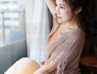美媛馆 – 艾然Airan的红裙，图库里的小秘密，偷偷在想：谁说只穿白裙子才好看？