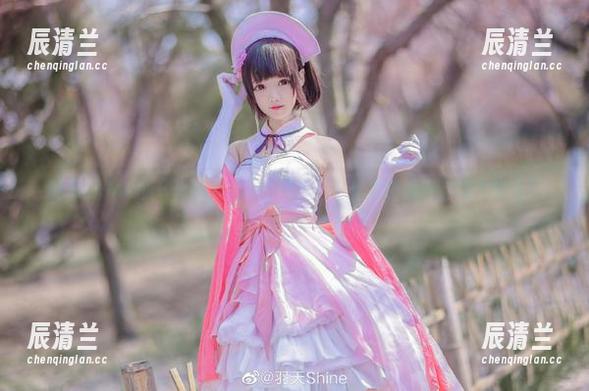 羽天shine的《天台》写真，或许哪一天我也能在这搭个帐篷？