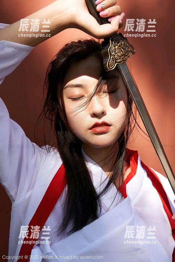 蜜桃社-结衣 蜜桃社 - 运动与结衣,难得的免费照片合集,是不是有点走心?