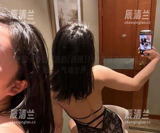 微密圈 - 看过最新的[原图]！詹詹这次的御姐打扮绝了，气场全开，没话说。