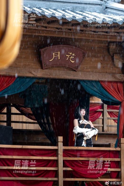贰加六 不怕你们指指点点,贰加六的修女cos更新,爱就爱!