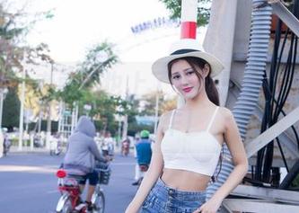 轰趴猫 – 老司机也上了杨晨晨sugar的校服福利车！