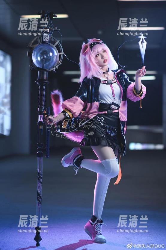 迷失人形QUQ 海边写真之迷失人形QUQ:冰冷的水与热辣的妄想