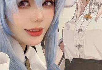 看阿九从不咕咕私拍的套装，意外有点好看…