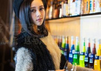 青豆客 – 翻翻子纯儿Annie的双马尾图册，心想：这马尾还真的挺好玩的！