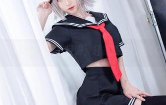 青青子Js，穿上狂三校服，轻松搞定校园COS风！