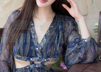 魅妍社 – 更新！琳琳ailin的运动图集——有没有发现？运动态度也能时髦地洒脱。
