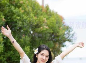 魅妍社 – 内衣写真分享，看看赵欢颜Jessica如何把慵懒变成风格