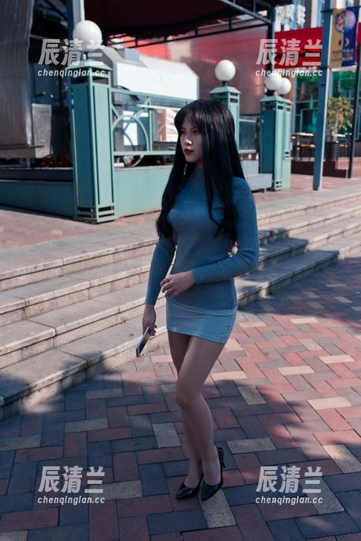 魔镜街拍 魔镜街拍:户外高美女,总是那么显眼?